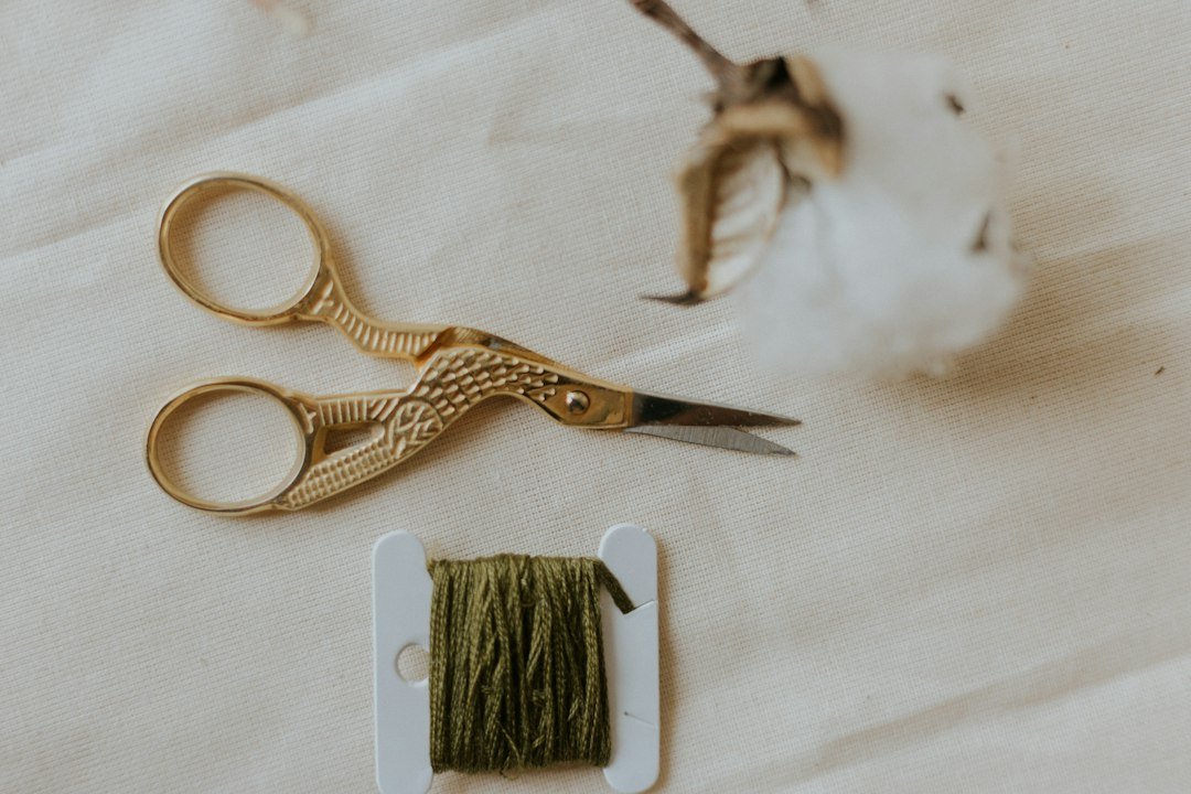 scissors string ritual