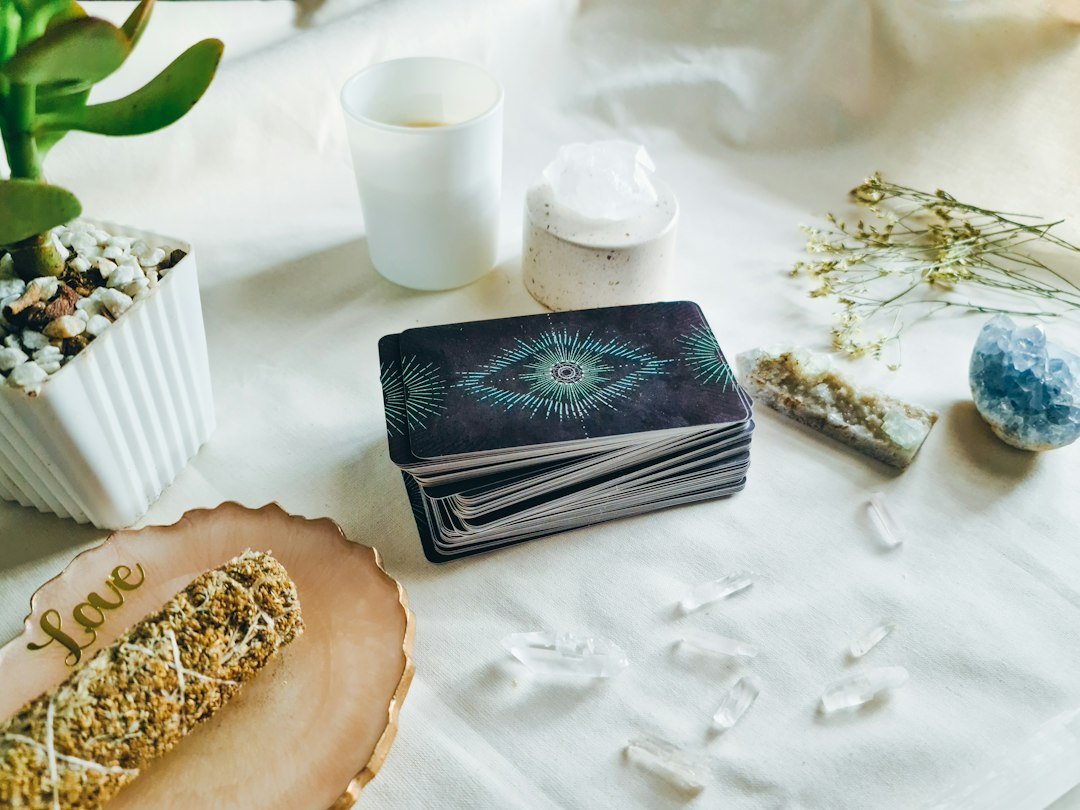 oracle cards table
